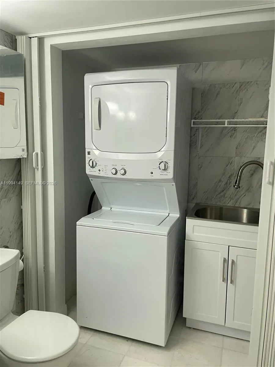 3530 Mystic Pointe Dr 1509, Aventura, Florida 3318, Aventura, Florida 33180, 2 Bedrooms Bedrooms, ,2 BathroomsBathrooms,Residential Lease,For Rent,3530 Mystic Pointe Dr 1509, Aventura, Florida 3318,A11994149