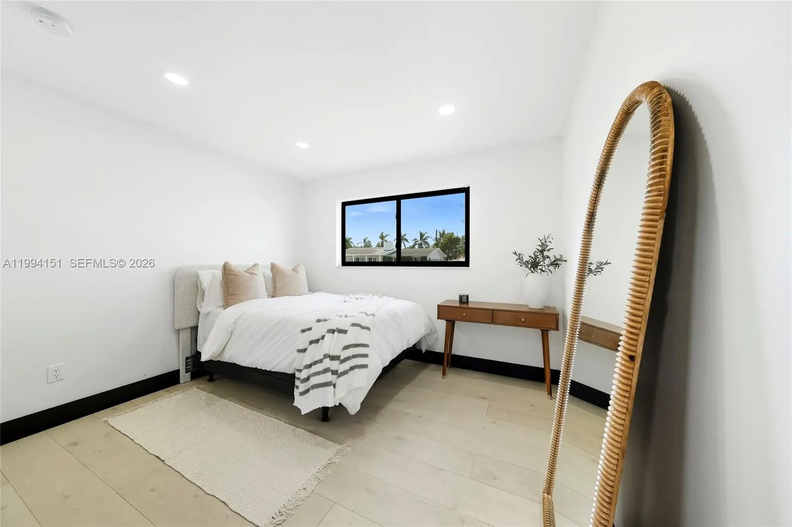 Miami, Florida 33143, 4 Bedrooms Bedrooms, ,2 BathroomsBathrooms,Residential Lease,For Rent,A11994151