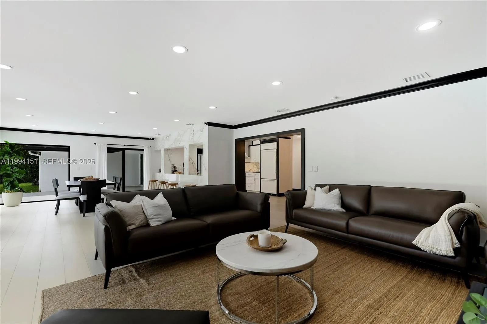 Miami, Florida 33143, 4 Bedrooms Bedrooms, ,2 BathroomsBathrooms,Residential Lease,For Rent,A11994151