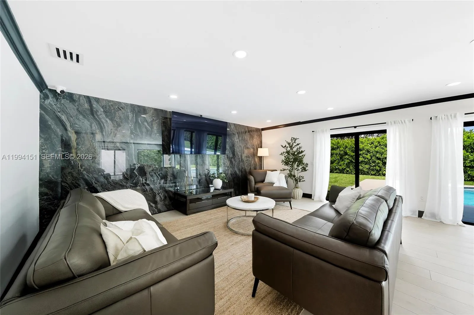 Miami, Florida 33143, 4 Bedrooms Bedrooms, ,2 BathroomsBathrooms,Residential Lease,For Rent,A11994151