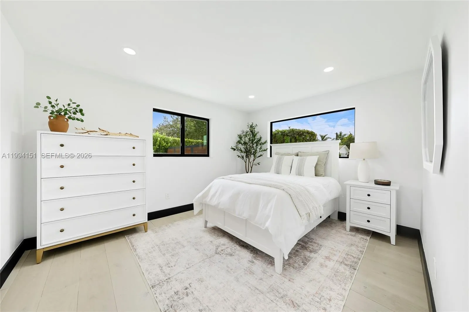 Miami, Florida 33143, 4 Bedrooms Bedrooms, ,2 BathroomsBathrooms,Residential Lease,For Rent,A11994151