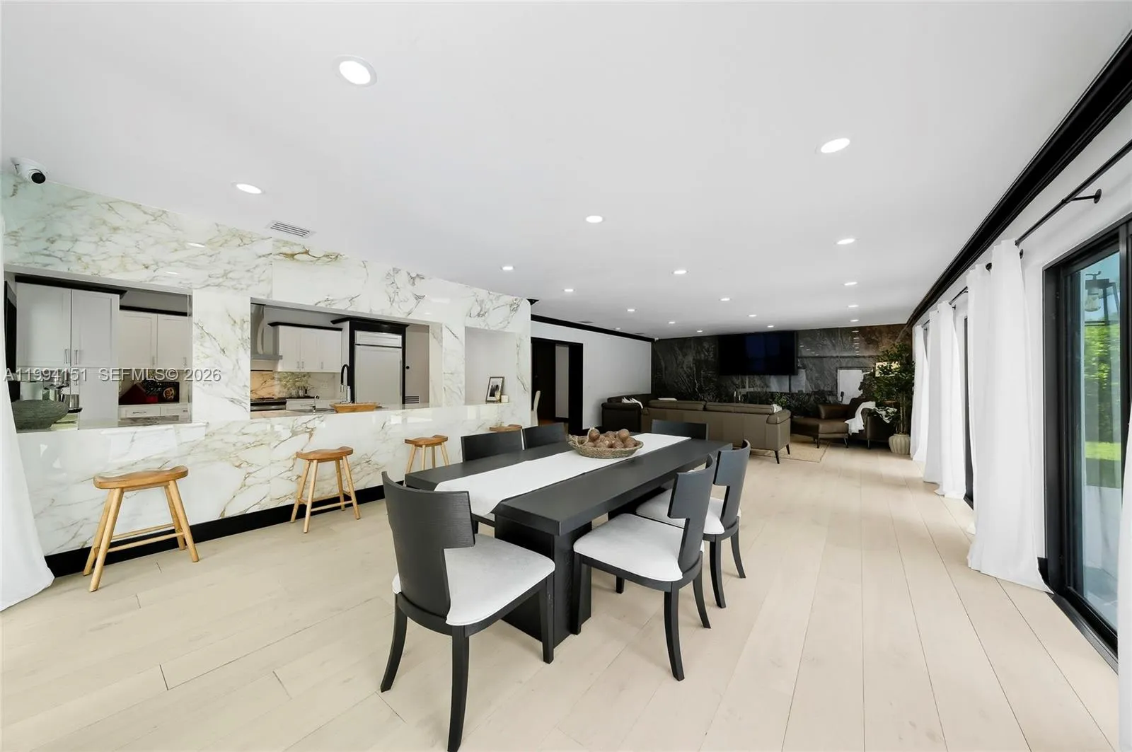 Miami, Florida 33143, 4 Bedrooms Bedrooms, ,2 BathroomsBathrooms,Residential Lease,For Rent,A11994151