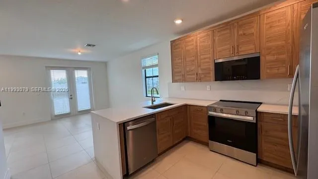 SS Appliances, Granite Counters