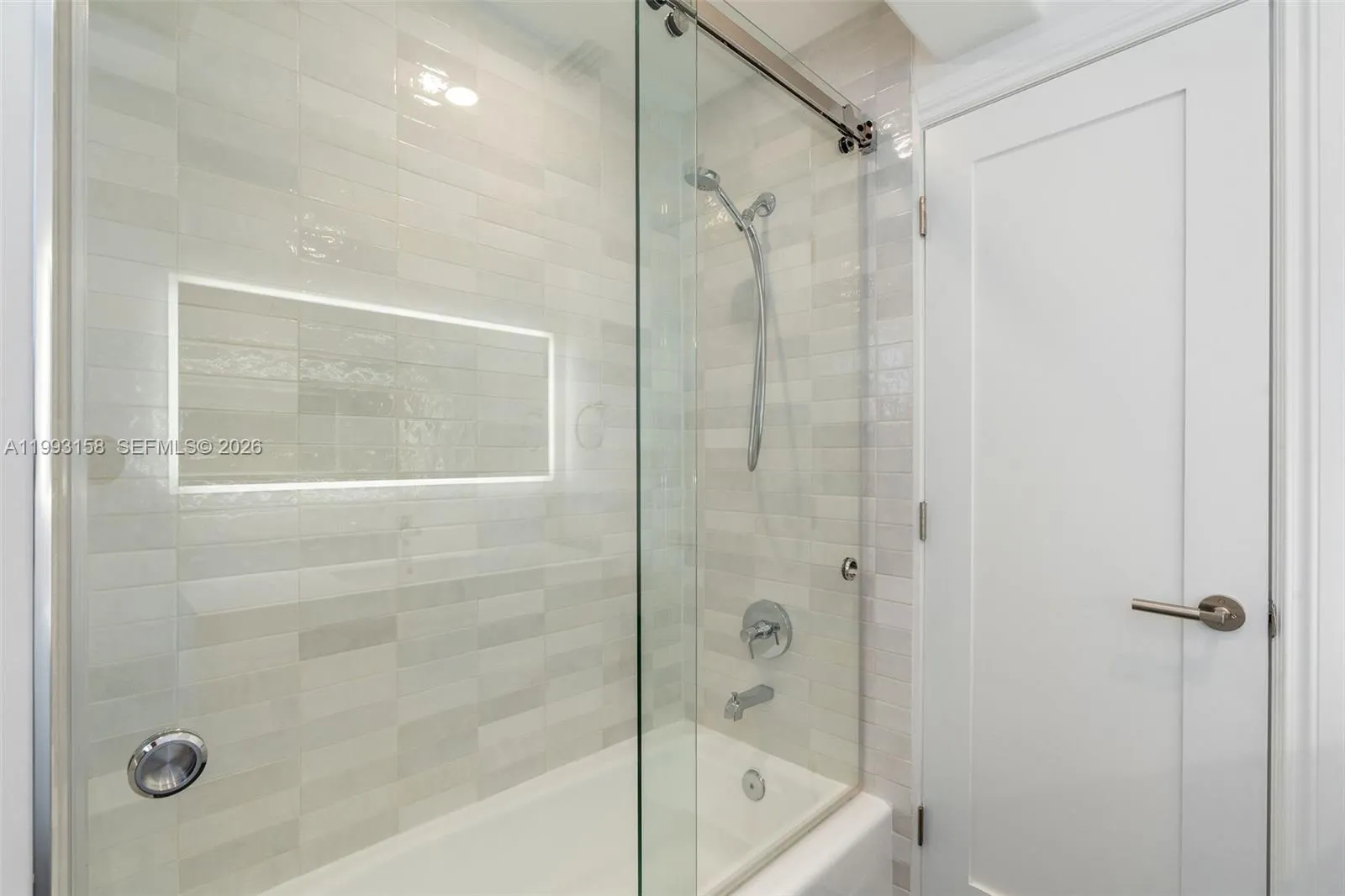 634 W 47th St, Miami Beach, Florida 33140, Miami Beach, Florida 33140, 5 Bedrooms Bedrooms, ,4 BathroomsBathrooms,Residential Lease,For Rent,634 W 47th St, Miami Beach, Florida 33140,A11993158