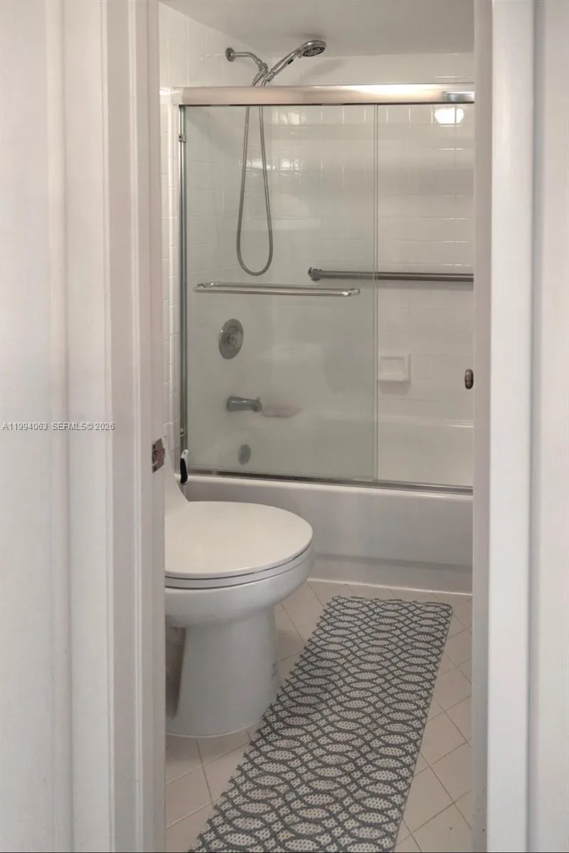 105 Lake Emerald Dr 708, Oakland Park, Florida 333, Oakland Park, Florida 33309, 1 Bedroom Bedrooms, ,1 BathroomBathrooms,Residential Lease,For Rent,105 Lake Emerald Dr 708, Oakland Park, Florida 333,A11994063