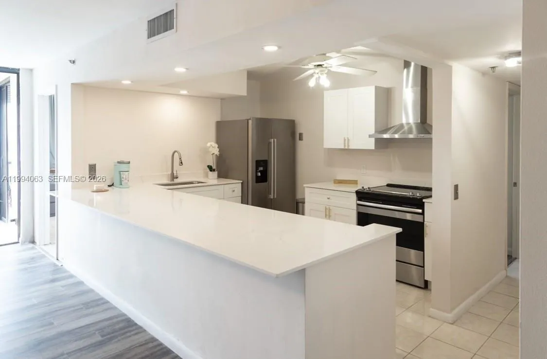 105 Lake Emerald Dr 708, Oakland Park, Florida 333, Oakland Park, Florida 33309, 1 Bedroom Bedrooms, ,1 BathroomBathrooms,Residential Lease,For Rent,105 Lake Emerald Dr 708, Oakland Park, Florida 333,A11994063