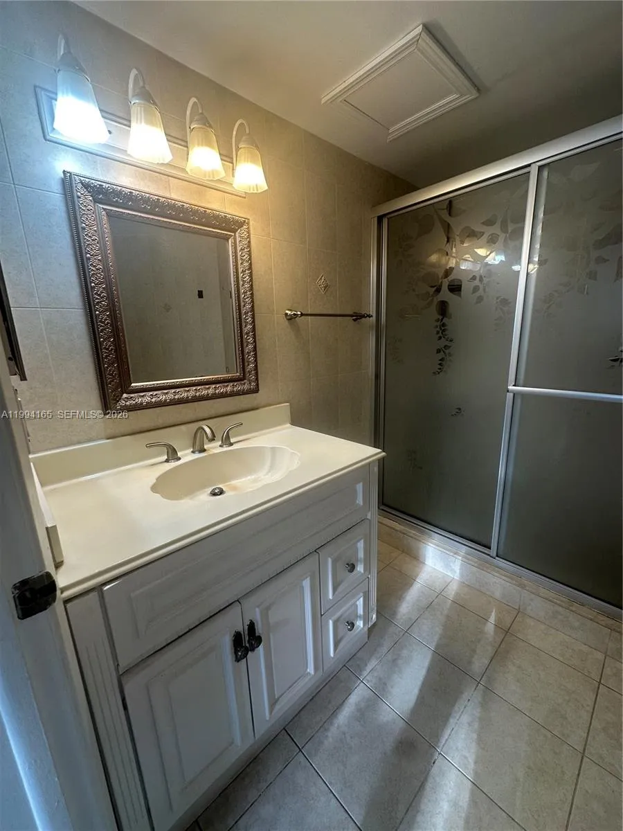 10245 Nw 9th St Cir 111-9, Miami, Florida 33172, Miami, Florida 33172, 2 Bedrooms Bedrooms, ,2 BathroomsBathrooms,Residential Lease,For Rent,10245 Nw 9th St Cir 111-9, Miami, Florida 33172,A11994165