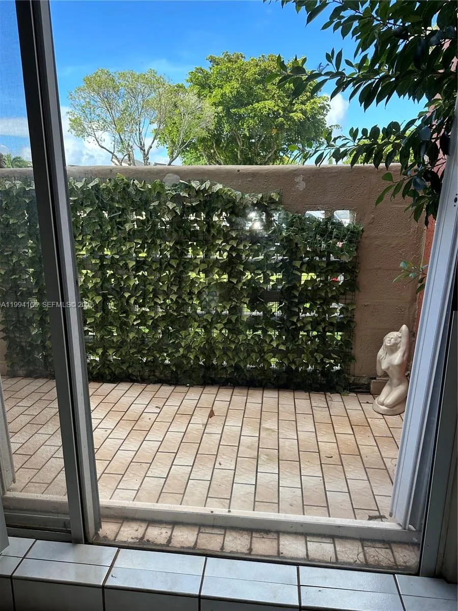 10245 Nw 9th St Cir 111-9, Miami, Florida 33172, Miami, Florida 33172, 2 Bedrooms Bedrooms, ,2 BathroomsBathrooms,Residential Lease,For Rent,10245 Nw 9th St Cir 111-9, Miami, Florida 33172,A11994165