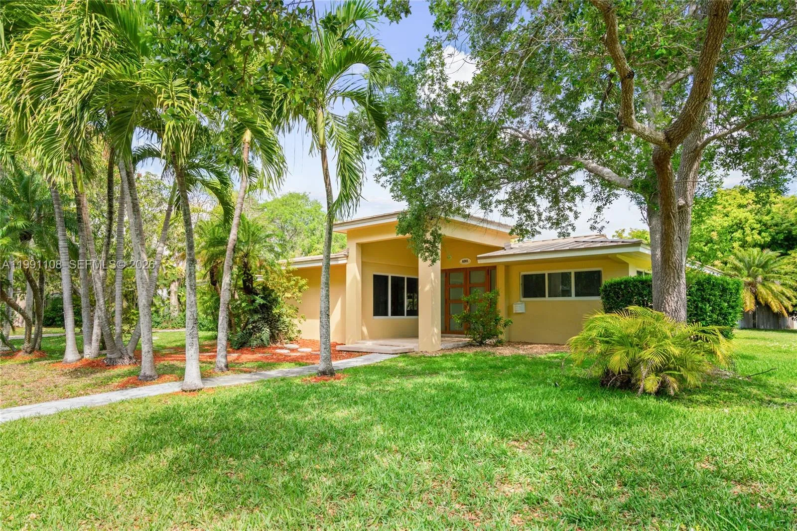 8201 Sw 150th Dr, Palmetto Bay, Florida 33158, Palmetto Bay, Florida 33158, 3 Bedrooms Bedrooms, ,2 BathroomsBathrooms,Residential,For Sale,8201 Sw 150th Dr, Palmetto Bay, Florida 33158,A11991108