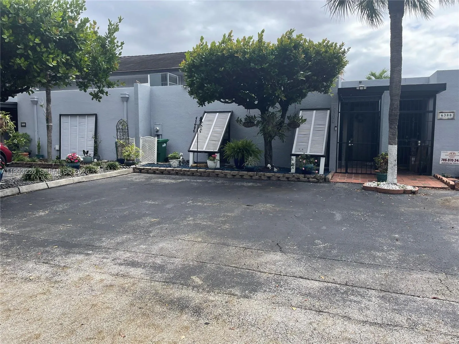 6386 N Milk Wagon Ln, Miami Lakes, Florida 33014, Miami Lakes, Florida 33014, 2 Bedrooms Bedrooms, ,2 BathroomsBathrooms,Residential,For Sale,6386 N Milk Wagon Ln, Miami Lakes, Florida 33014,A11993226