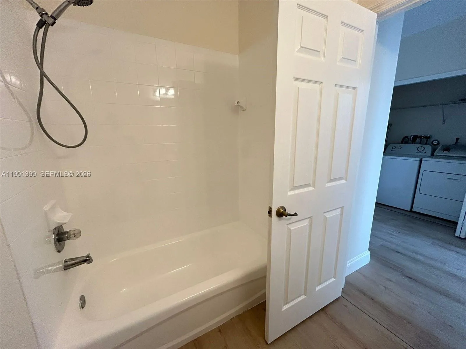 12515 Sw 124th Path, Miami, Florida 33186, Miami, Florida 33186, 4 Bedrooms Bedrooms, ,2 BathroomsBathrooms,Residential Lease,For Rent,12515 Sw 124th Path, Miami, Florida 33186,A11991399