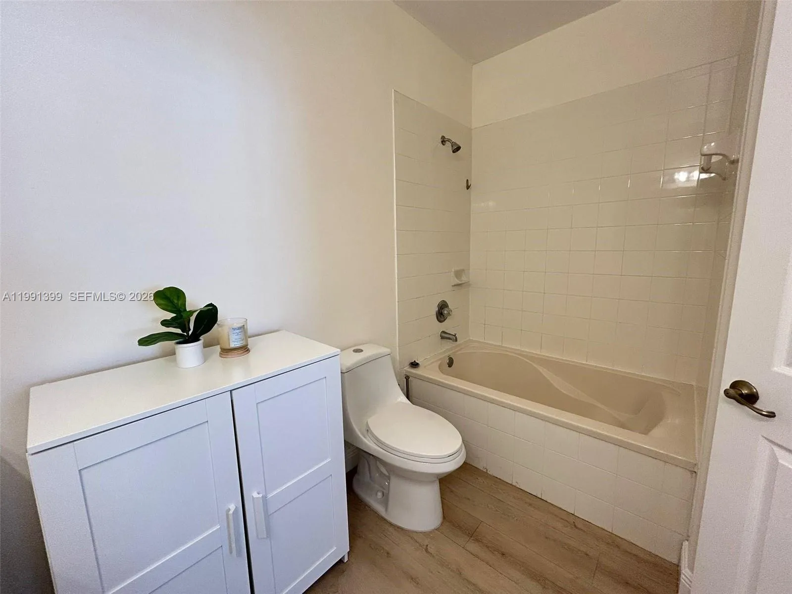 12515 Sw 124th Path, Miami, Florida 33186, Miami, Florida 33186, 4 Bedrooms Bedrooms, ,2 BathroomsBathrooms,Residential Lease,For Rent,12515 Sw 124th Path, Miami, Florida 33186,A11991399