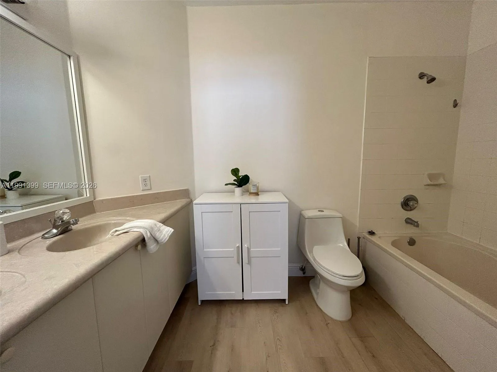 12515 Sw 124th Path, Miami, Florida 33186, Miami, Florida 33186, 4 Bedrooms Bedrooms, ,2 BathroomsBathrooms,Residential Lease,For Rent,12515 Sw 124th Path, Miami, Florida 33186,A11991399