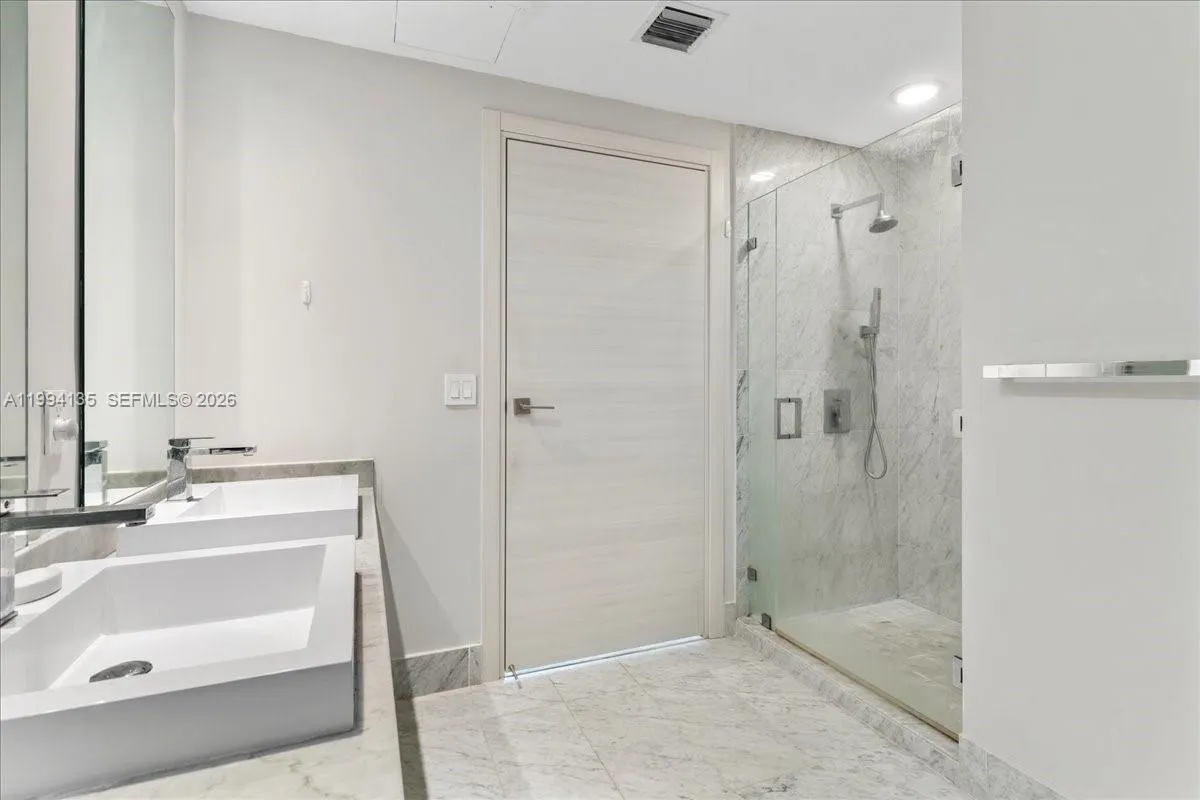 801 S Miami Ave 2603, Miami, Florida 33130, Miami, Florida 33130, 1 Bedroom Bedrooms, ,2 BathroomsBathrooms,Residential Lease,For Rent,801 S Miami Ave 2603, Miami, Florida 33130,A11994135