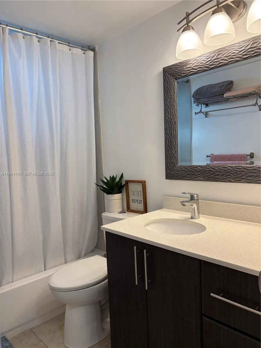 1551 12th 12a, Hollywood, Florida 33019, Hollywood, Florida 33019, 1 Bedroom Bedrooms, ,1 BathroomBathrooms,Residential Lease,For Rent,1551 12th 12a, Hollywood, Florida 33019,A11994180