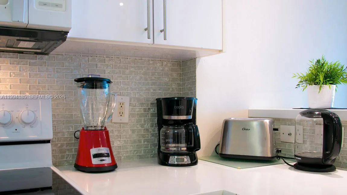 Sunny Isles Beach, Florida 33160, 2 Bedrooms Bedrooms, ,2 BathroomsBathrooms,Residential Lease,For Rent,A11994185