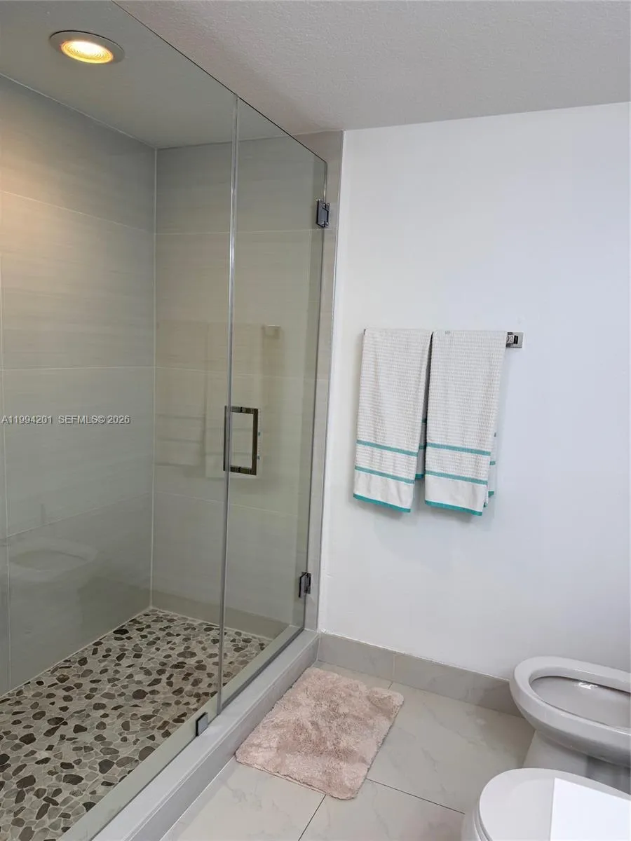 Sunny Isles Beach, Florida 33160, 2 Bedrooms Bedrooms, ,2 BathroomsBathrooms,Residential Lease,For Rent,A11994201