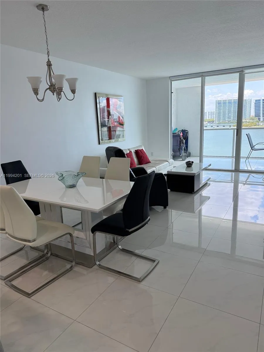 Sunny Isles Beach, Florida 33160, 2 Bedrooms Bedrooms, ,2 BathroomsBathrooms,Residential Lease,For Rent,A11994201