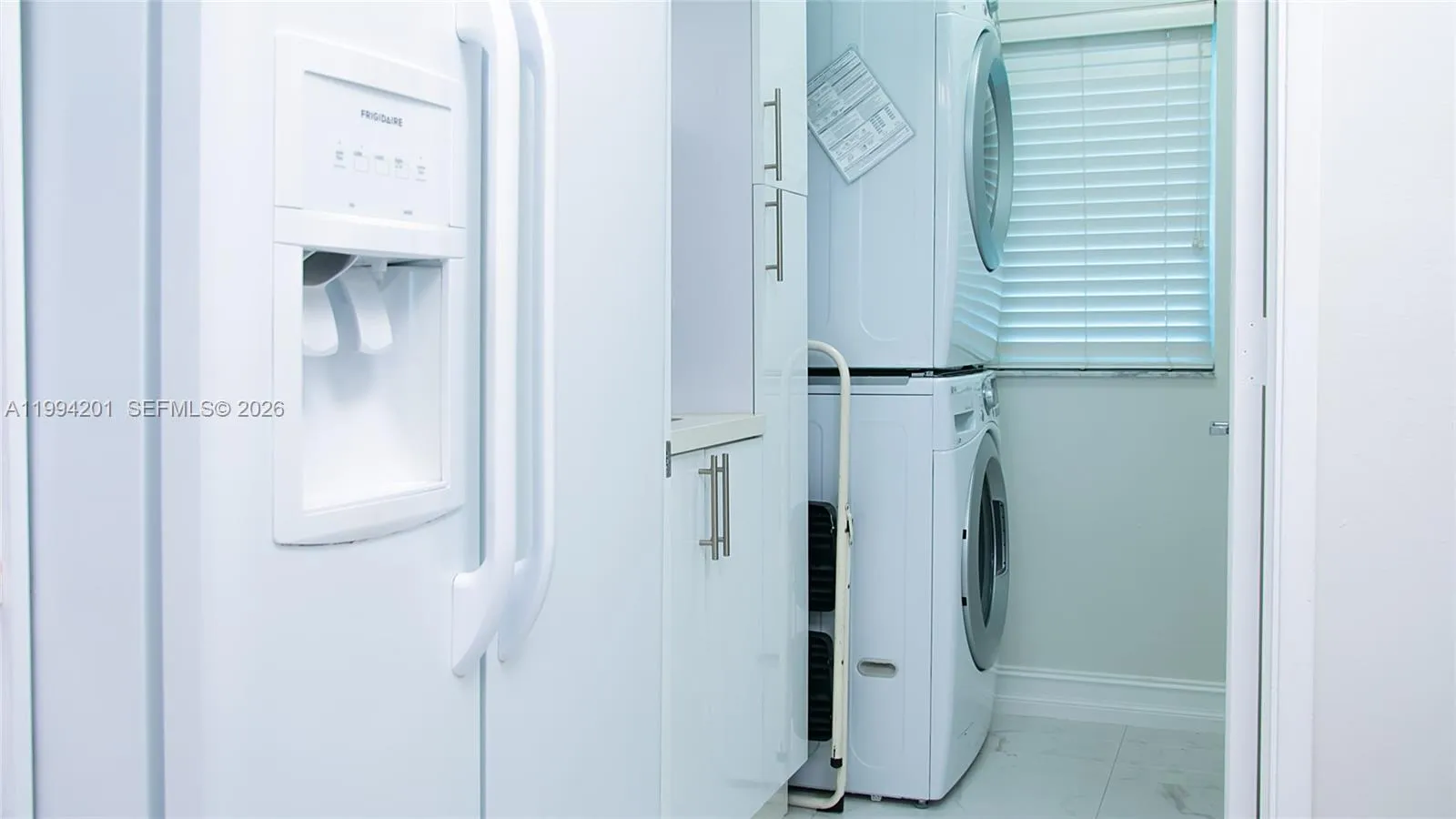 Sunny Isles Beach, Florida 33160, 2 Bedrooms Bedrooms, ,2 BathroomsBathrooms,Residential Lease,For Rent,A11994201