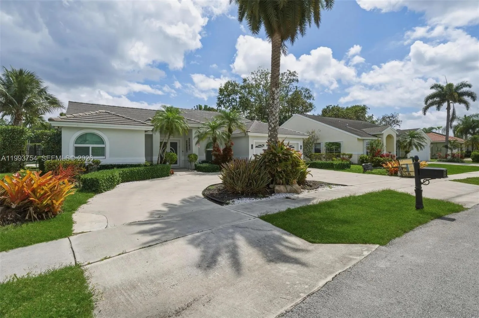 1510 Sw 96th Ter, Davie, Florida 33324, Davie, Florida 33324, 3 Bedrooms Bedrooms, ,2 BathroomsBathrooms,Residential,For Sale,1510 Sw 96th Ter, Davie, Florida 33324,A11993754