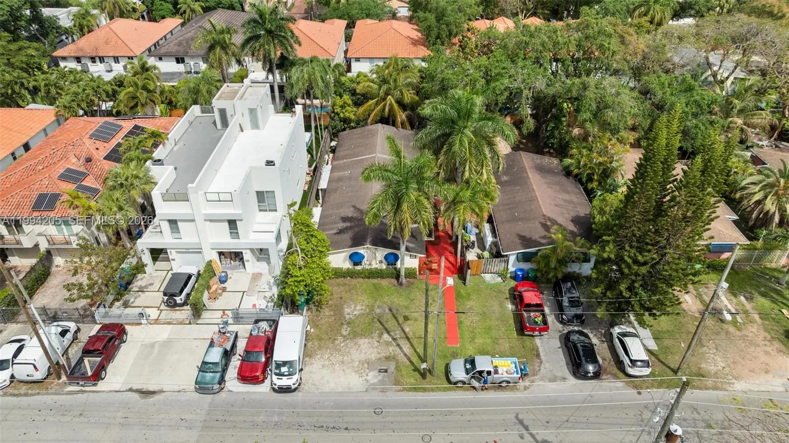 3147 Mcdonald St, Miami, Florida 33133, Miami, Florida 33133, ,Residential Income,For Sale,3147 Mcdonald St, Miami, Florida 33133,A11994205