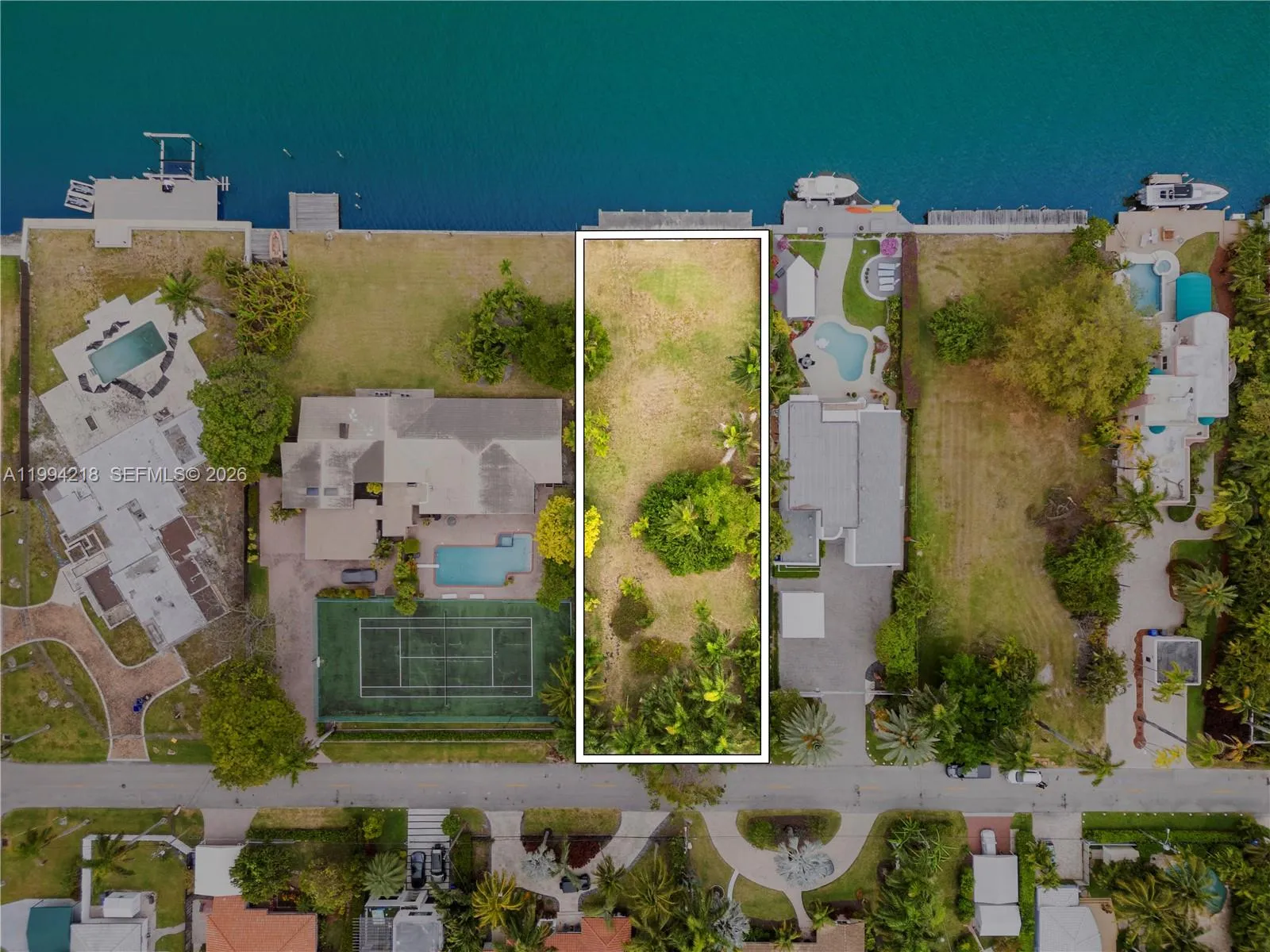 1018 S Northlake Dr, Hollywood, Florida 33019, Hollywood, Florida 33019, ,Land,For Sale,1018 S Northlake Dr, Hollywood, Florida 33019,A11994218
