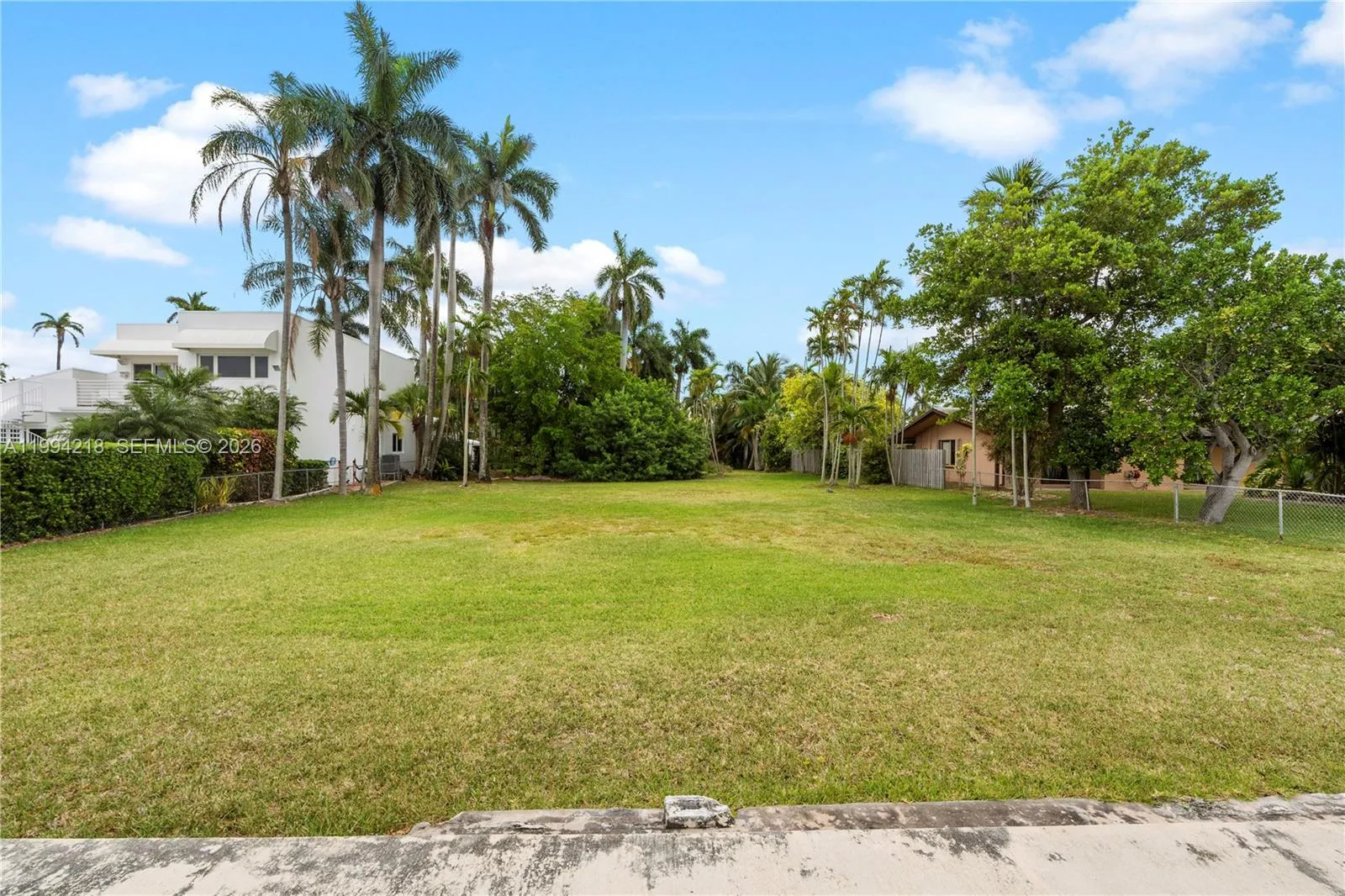 1018 S Northlake Dr, Hollywood, Florida 33019, Hollywood, Florida 33019, ,Land,For Sale,1018 S Northlake Dr, Hollywood, Florida 33019,A11994218