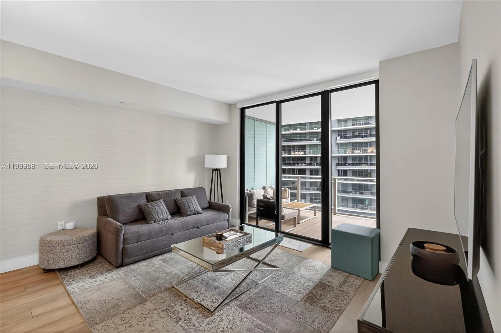 1010 E Brickell Ave 2611, Miami, Florida 33131, Miami, Florida 33131, 2 Bedrooms Bedrooms, ,1 BathroomBathrooms,Residential Lease,For Rent,1010 E Brickell Ave 2611, Miami, Florida 33131,A11993581