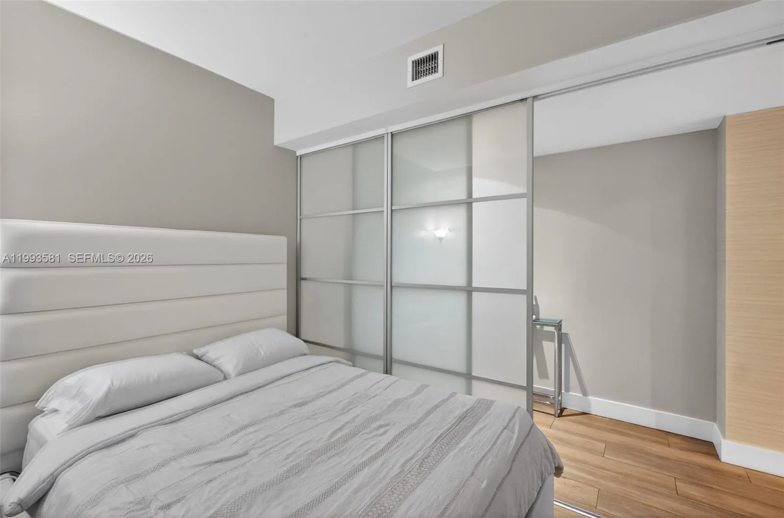 1010 E Brickell Ave 2611, Miami, Florida 33131, Miami, Florida 33131, 2 Bedrooms Bedrooms, ,1 BathroomBathrooms,Residential Lease,For Rent,1010 E Brickell Ave 2611, Miami, Florida 33131,A11993581