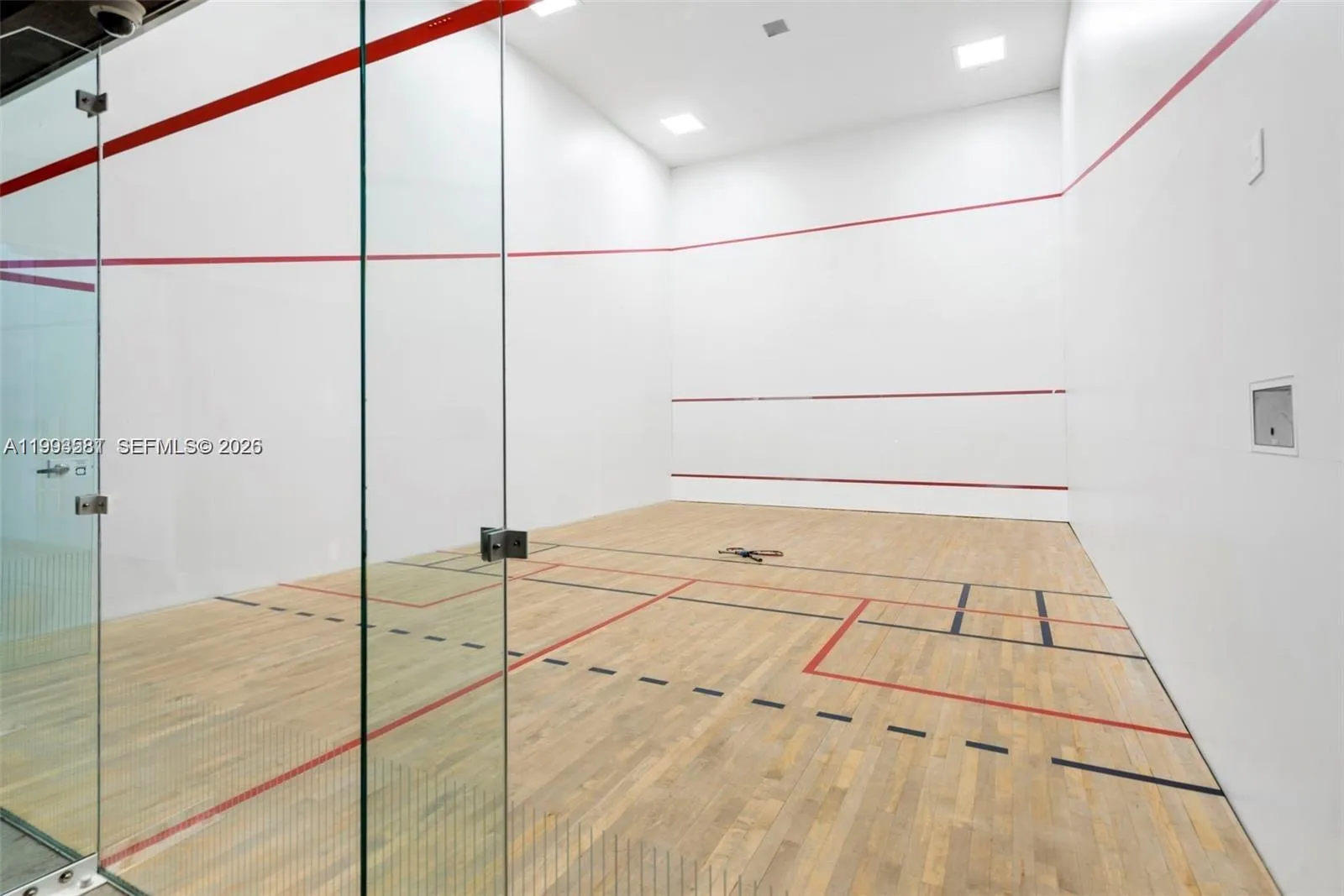 1010 E Brickell Ave 2611, Miami, Florida 33131, Miami, Florida 33131, 2 Bedrooms Bedrooms, ,1 BathroomBathrooms,Residential Lease,For Rent,1010 E Brickell Ave 2611, Miami, Florida 33131,A11993581