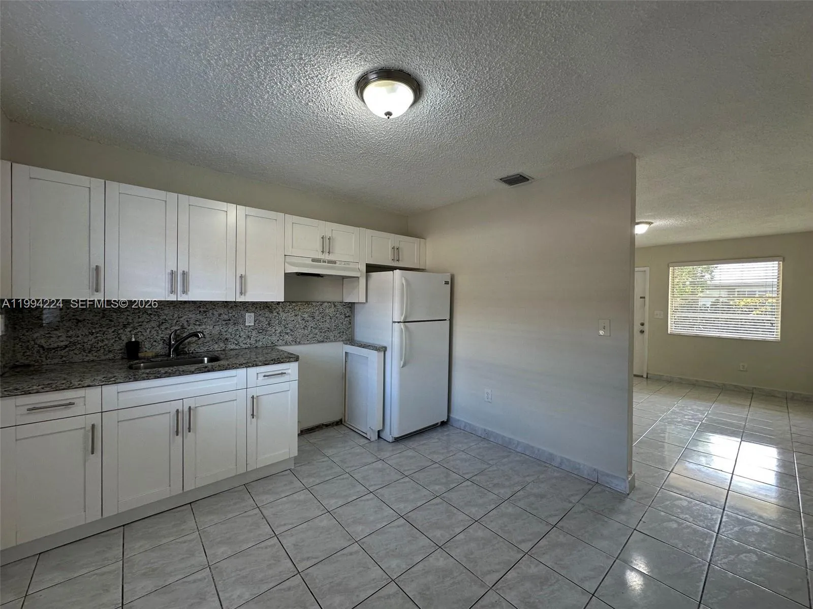 11346 Sw 2nd St Front, Sweetwater, Florida 33174, Sweetwater, Florida 33174, 2 Bedrooms Bedrooms, ,1 BathroomBathrooms,Residential Lease,For Rent,11346 Sw 2nd St Front, Sweetwater, Florida 33174,A11994224