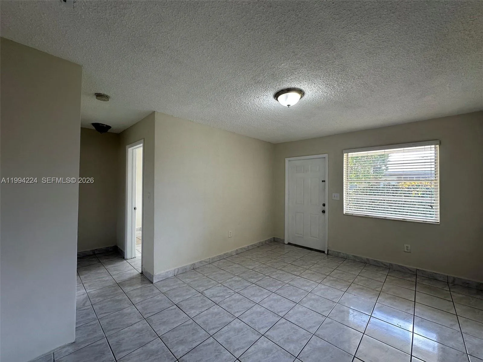 11346 Sw 2nd St Front, Sweetwater, Florida 33174, Sweetwater, Florida 33174, 2 Bedrooms Bedrooms, ,1 BathroomBathrooms,Residential Lease,For Rent,11346 Sw 2nd St Front, Sweetwater, Florida 33174,A11994224