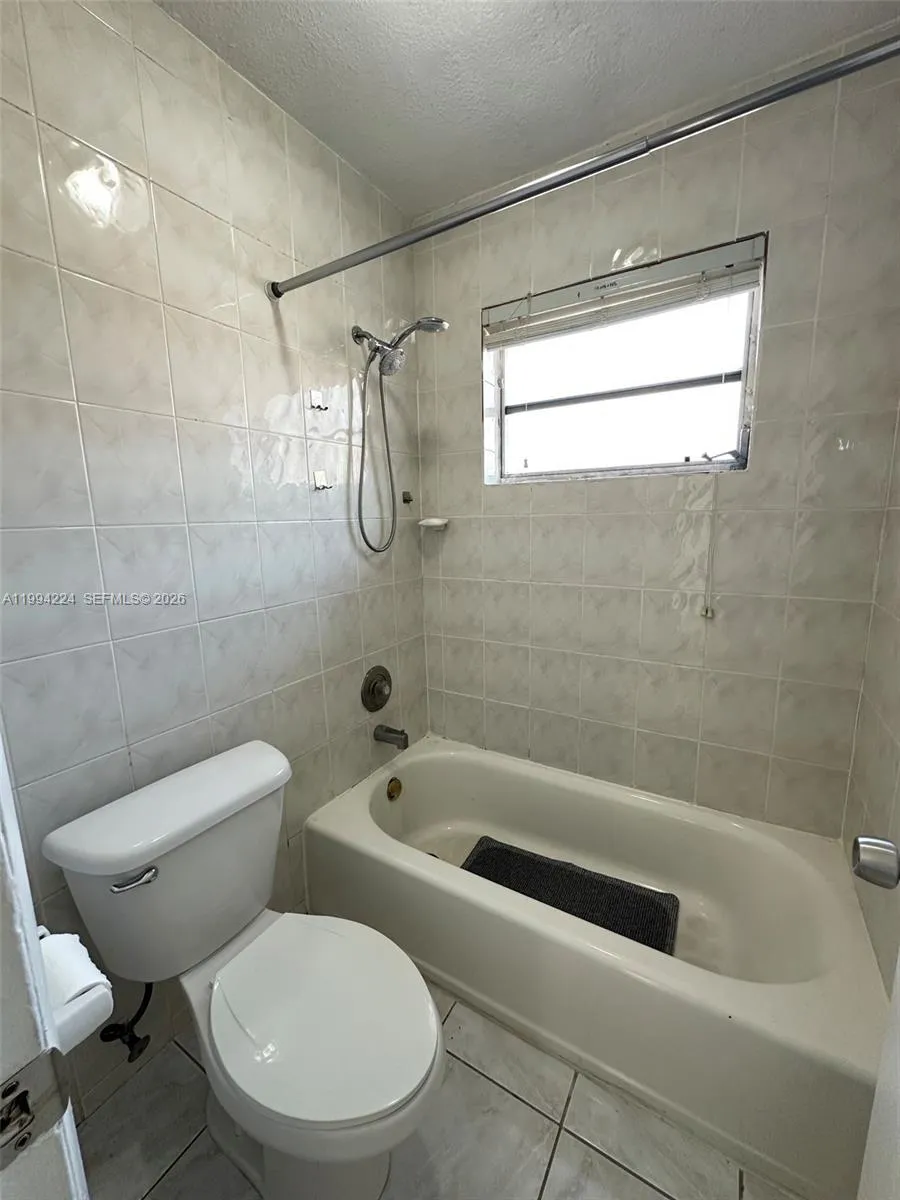11346 Sw 2nd St Front, Sweetwater, Florida 33174, Sweetwater, Florida 33174, 2 Bedrooms Bedrooms, ,1 BathroomBathrooms,Residential Lease,For Rent,11346 Sw 2nd St Front, Sweetwater, Florida 33174,A11994224