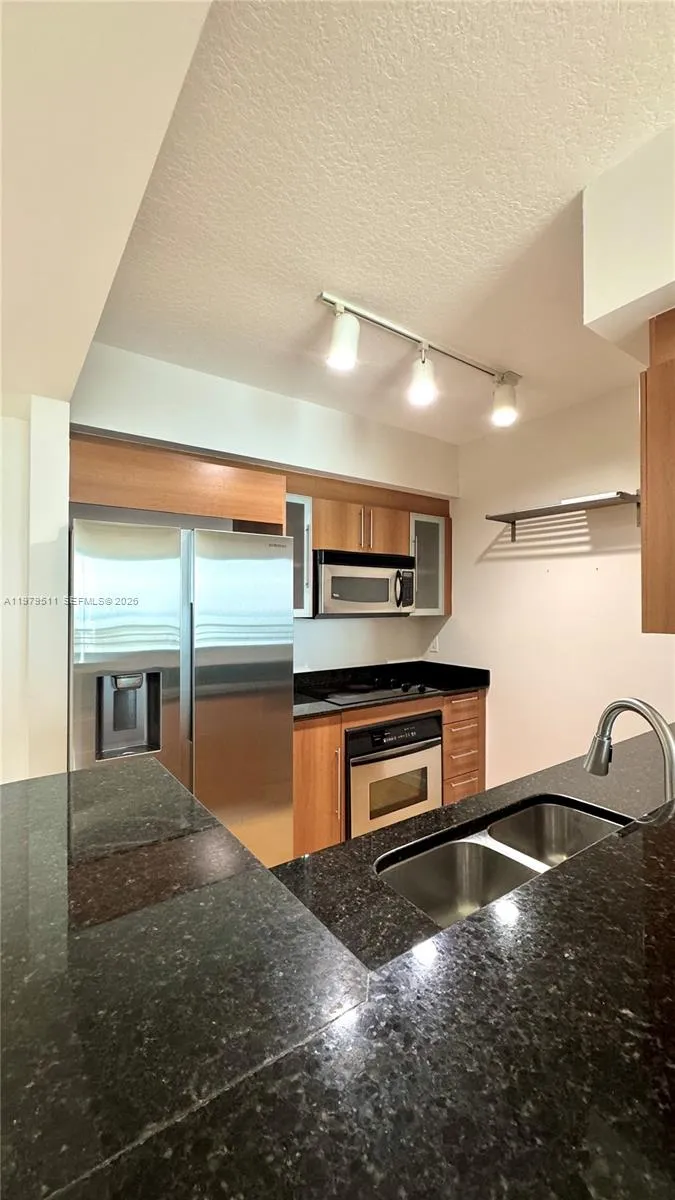 325 S Biscayne Blvd 2724, Miami, Florida 33131, Miami, Florida 33131, 1 Bedroom Bedrooms, ,1 BathroomBathrooms,Residential Lease,For Rent,325 S Biscayne Blvd 2724, Miami, Florida 33131,A11979511