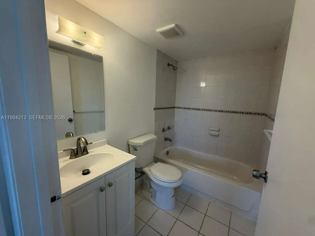 8185 Nw 7th St 517, Miami, Florida 33126, Miami, Florida 33126, 2 Bedrooms Bedrooms, ,2 BathroomsBathrooms,Residential Lease,For Rent,8185 Nw 7th St 517, Miami, Florida 33126,A11994213