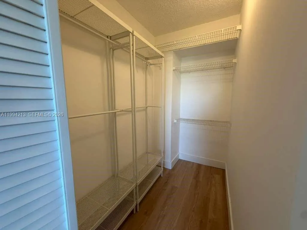 8185 Nw 7th St 517, Miami, Florida 33126, Miami, Florida 33126, 2 Bedrooms Bedrooms, ,2 BathroomsBathrooms,Residential Lease,For Rent,8185 Nw 7th St 517, Miami, Florida 33126,A11994213