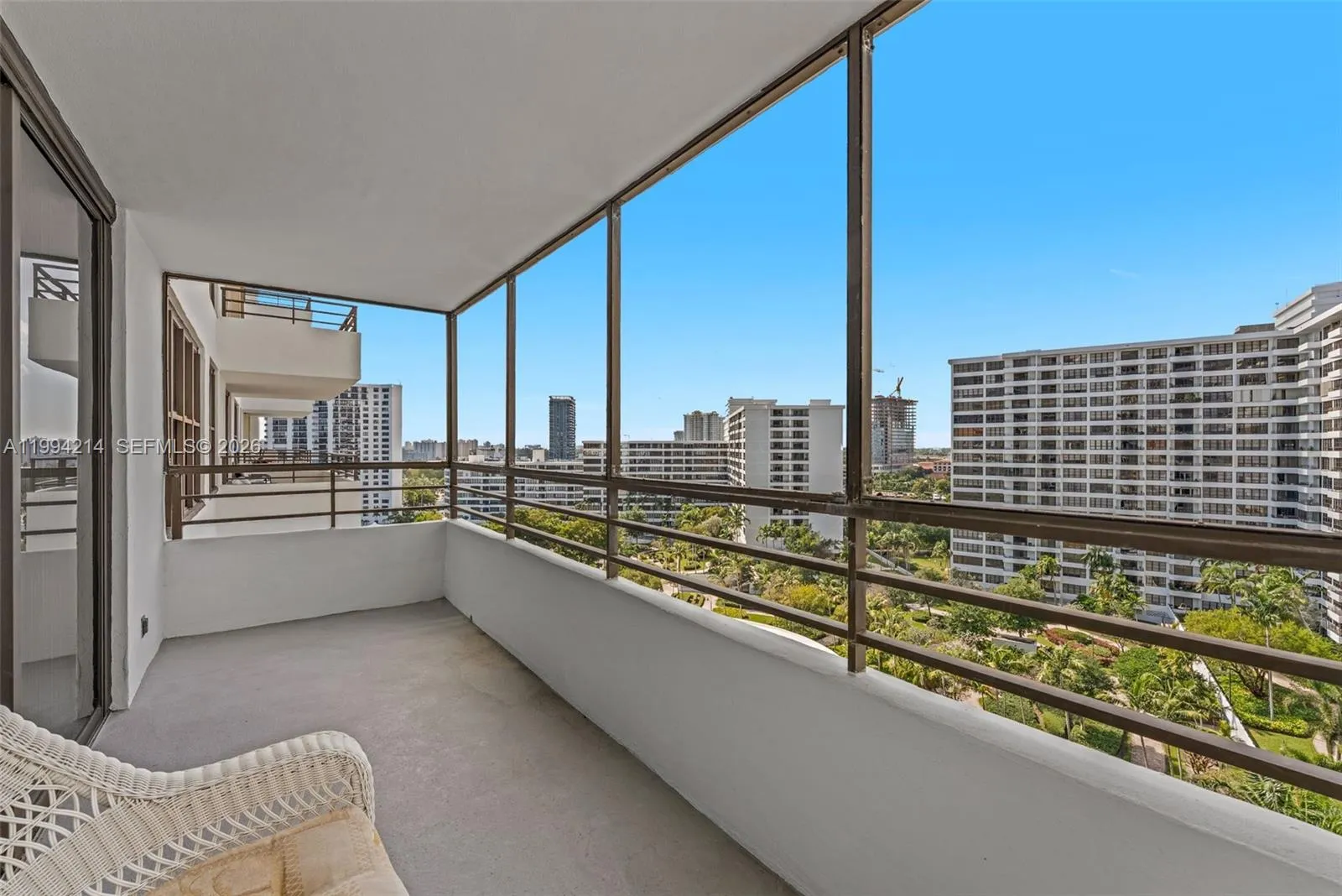 2500 Parkview Dr 1418, Hallandale Beach, Florida 3, Hallandale Beach, Florida 33009, 2 Bedrooms Bedrooms, ,2 BathroomsBathrooms,Residential Lease,For Rent,2500 Parkview Dr 1418, Hallandale Beach, Florida 3,A11994214