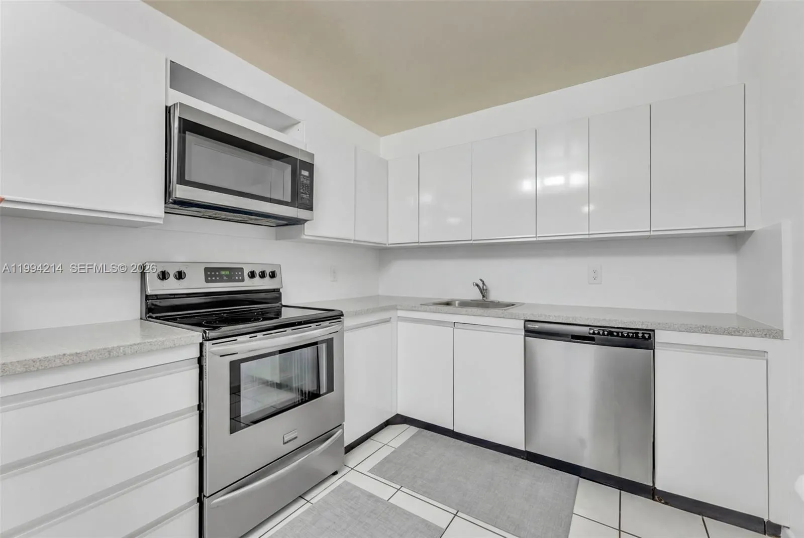 2500 Parkview Dr 1418, Hallandale Beach, Florida 3, Hallandale Beach, Florida 33009, 2 Bedrooms Bedrooms, ,2 BathroomsBathrooms,Residential Lease,For Rent,2500 Parkview Dr 1418, Hallandale Beach, Florida 3,A11994214