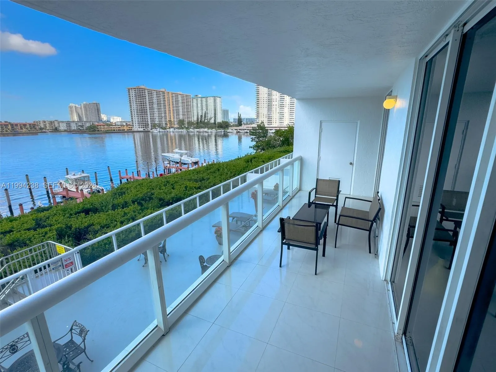 Sunny Isles Beach, Florida 33160, 2 Bedrooms Bedrooms, ,2 BathroomsBathrooms,Residential Lease,For Rent,A11994238
