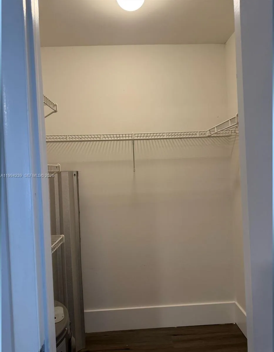1824 Monroe St 8, Hollywood, Florida 33020, Hollywood, Florida 33020, 1 Bedroom Bedrooms, ,1 BathroomBathrooms,Residential Lease,For Rent,1824 Monroe St 8, Hollywood, Florida 33020,A11994239