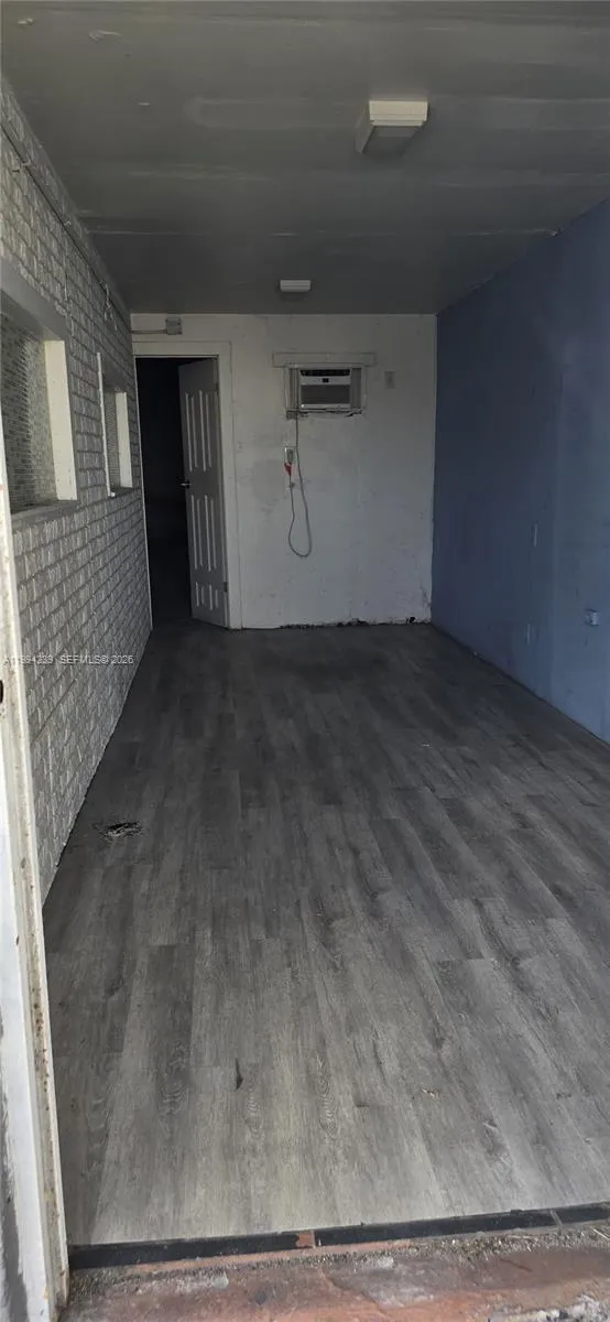 1824 Monroe St 8, Hollywood, Florida 33020, Hollywood, Florida 33020, 1 Bedroom Bedrooms, ,1 BathroomBathrooms,Residential Lease,For Rent,1824 Monroe St 8, Hollywood, Florida 33020,A11994239