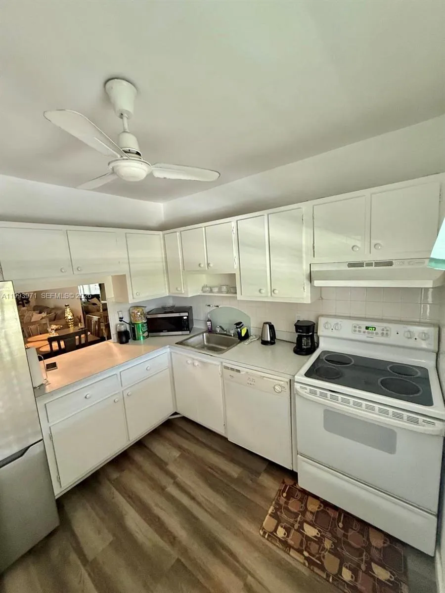 7605 W Atlantic Blvd 207, Margate, Florida 33063, Margate, Florida 33063, 2 Bedrooms Bedrooms, ,2 BathroomsBathrooms,Residential Lease,For Rent,7605 W Atlantic Blvd 207, Margate, Florida 33063,A11993971