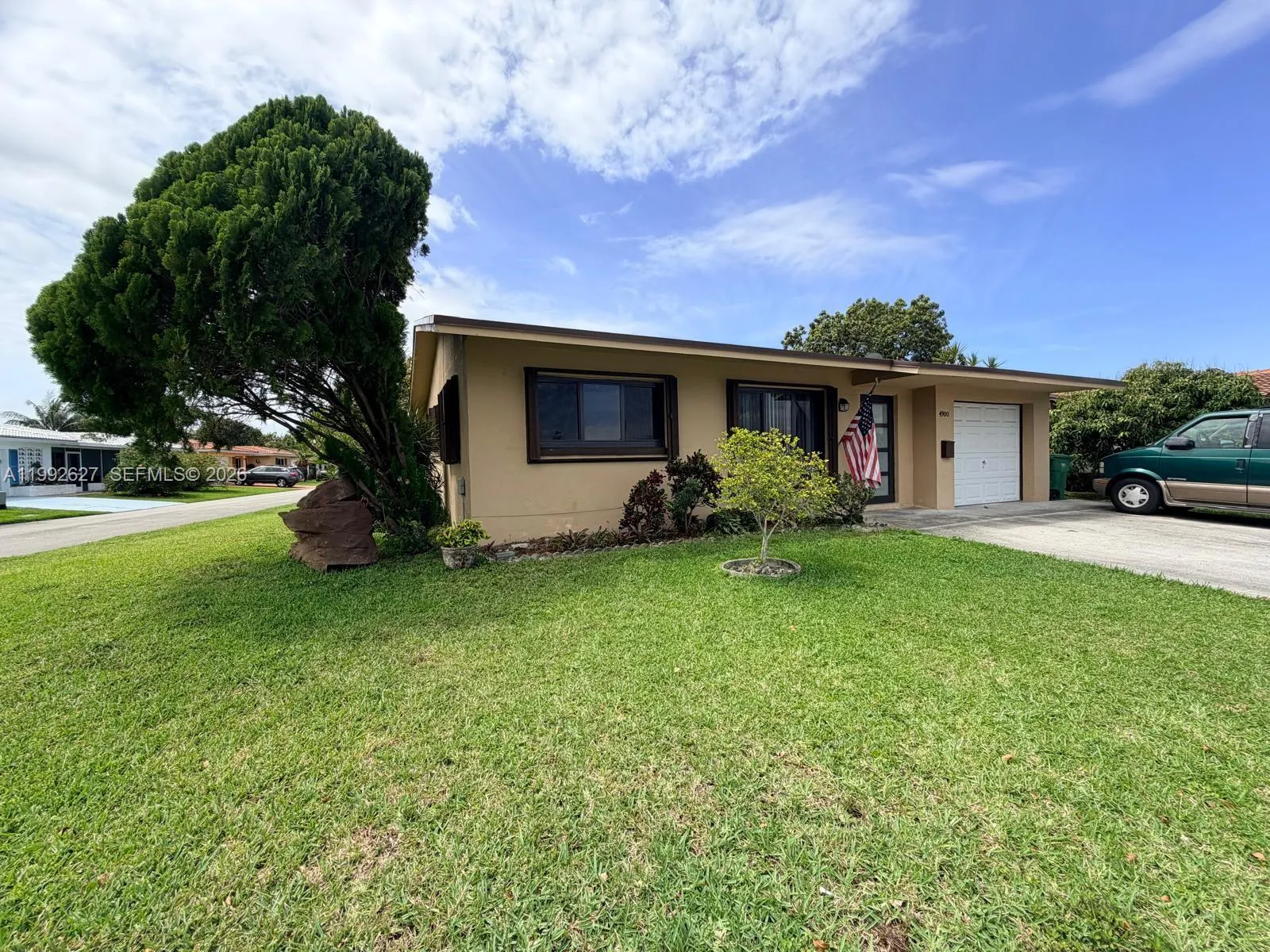 4900 Nw 53rd Ct, Tamarac, Florida 33319, Tamarac, Florida 33319, 2 Bedrooms Bedrooms, ,1 BathroomBathrooms,Residential,For Sale,4900 Nw 53rd Ct, Tamarac, Florida 33319,A11992627