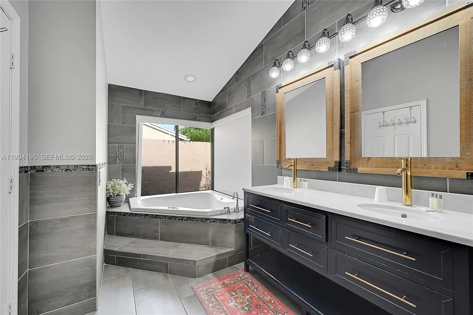 9841 Sw 1st St 9841, Plantation, Florida 33324, Plantation, Florida 33324, 4 Bedrooms Bedrooms, ,2 BathroomsBathrooms,Residential Lease,For Rent,9841 Sw 1st St 9841, Plantation, Florida 33324,A11994195