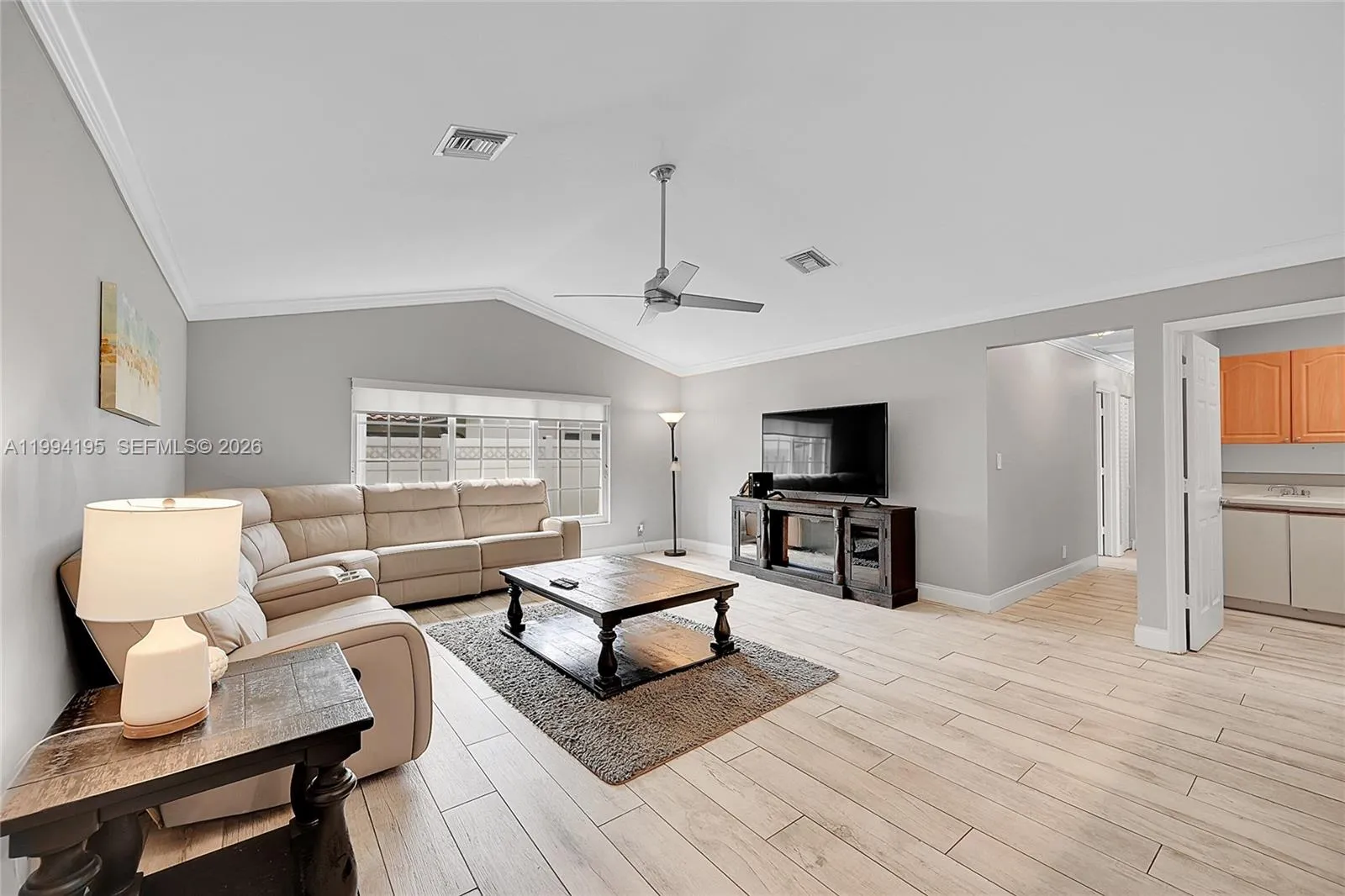 9841 Sw 1st St 9841, Plantation, Florida 33324, Plantation, Florida 33324, 4 Bedrooms Bedrooms, ,2 BathroomsBathrooms,Residential Lease,For Rent,9841 Sw 1st St 9841, Plantation, Florida 33324,A11994195