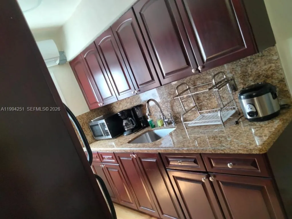 4015 Indian Creek Dr 302, Miami Beach, Florida 331, Miami Beach, Florida 33140, ,1 BathroomBathrooms,Residential Lease,For Rent,4015 Indian Creek Dr 302, Miami Beach, Florida 331,A11994251