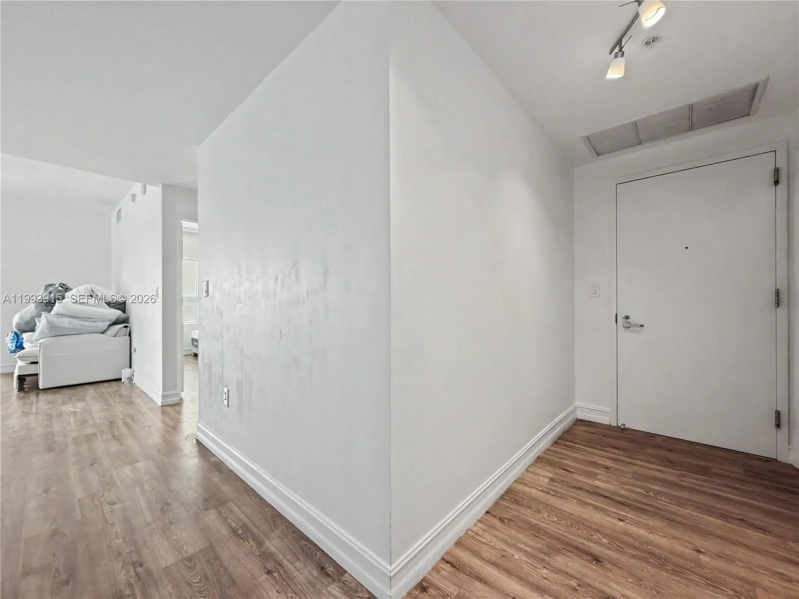 1900 N Bayshore Dr 3811, Miami, Florida 33132, Miami, Florida 33132, 2 Bedrooms Bedrooms, ,2 BathroomsBathrooms,Residential Lease,For Rent,1900 N Bayshore Dr 3811, Miami, Florida 33132,A11993915