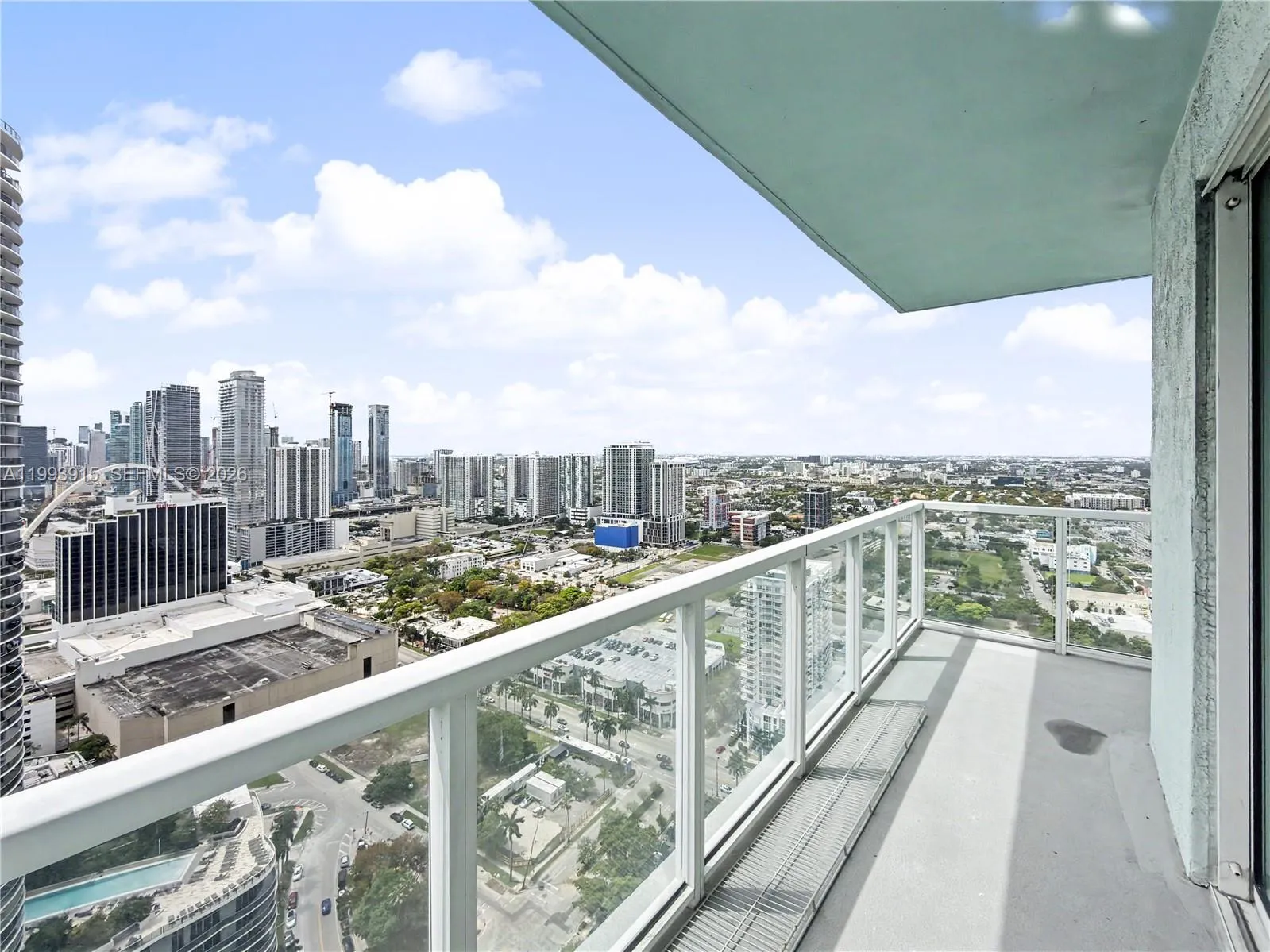 1900 N Bayshore Dr 3811, Miami, Florida 33132, Miami, Florida 33132, 2 Bedrooms Bedrooms, ,2 BathroomsBathrooms,Residential Lease,For Rent,1900 N Bayshore Dr 3811, Miami, Florida 33132,A11993915