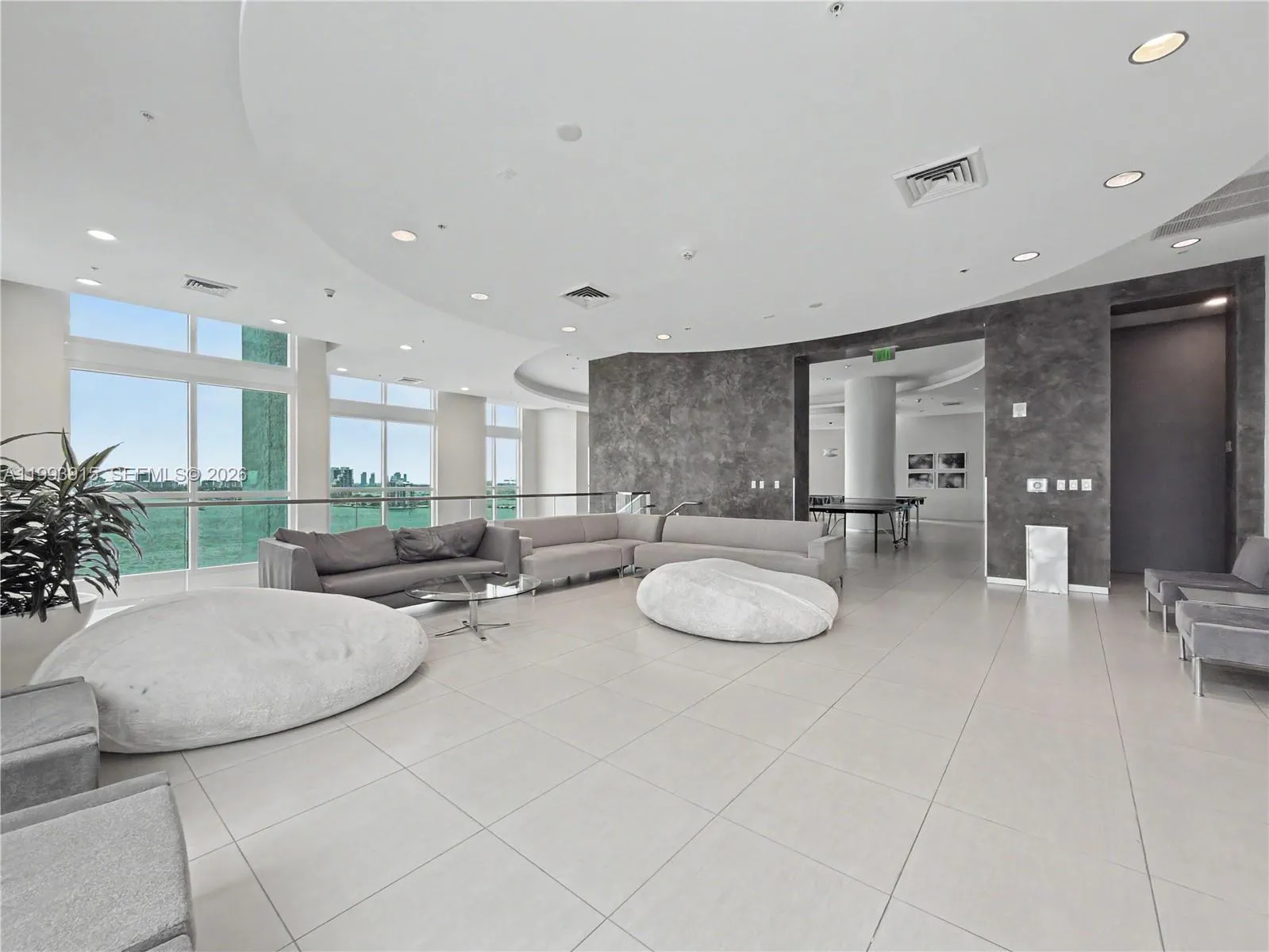 1900 N Bayshore Dr 3811, Miami, Florida 33132, Miami, Florida 33132, 2 Bedrooms Bedrooms, ,2 BathroomsBathrooms,Residential Lease,For Rent,1900 N Bayshore Dr 3811, Miami, Florida 33132,A11993915