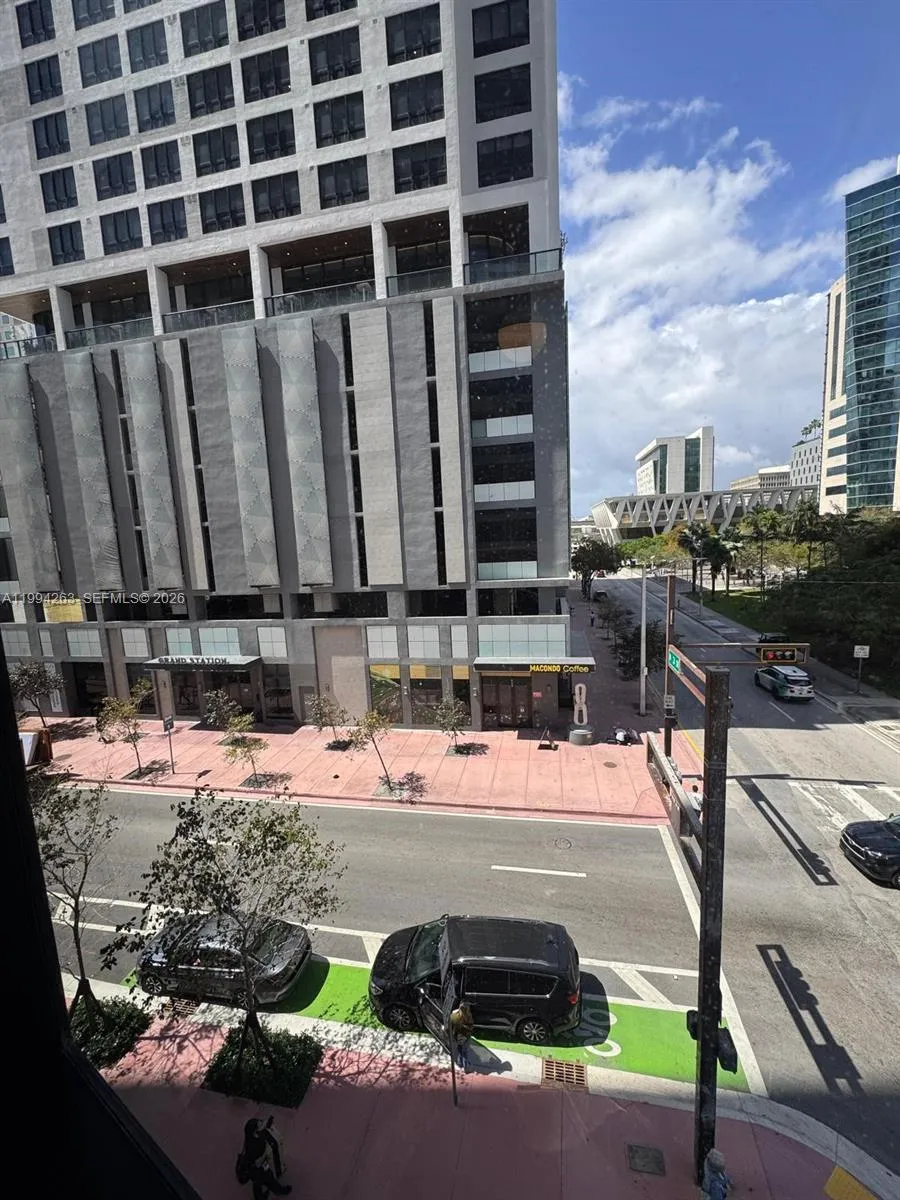 225 N Miami Ave 302, Miami, Florida 33128, Miami, Florida 33128, 1 Bedroom Bedrooms, ,1 BathroomBathrooms,Residential Lease,For Rent,225 N Miami Ave 302, Miami, Florida 33128,A11994263